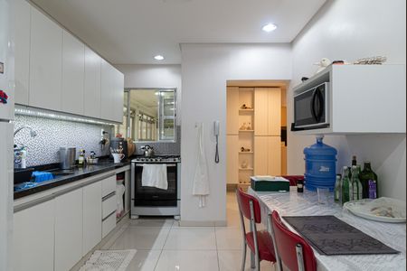 Apartamento à venda com 200m², 2 quartos e 1 vaga Apartamento à venda com 200m², 2 quartos e 1 vagaCozinha