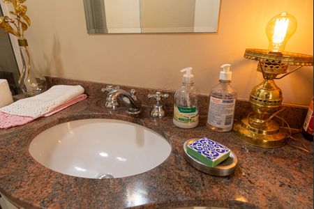 Apartamento à venda com 200m², 2 quartos e 1 vaga Apartamento à venda com 200m², 2 quartos e 1 vagaBanheiro 2