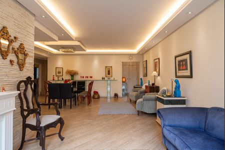 Apartamento à venda com 200m², 2 quartos e 1 vaga Apartamento à venda com 200m², 2 quartos e 1 vagaSala