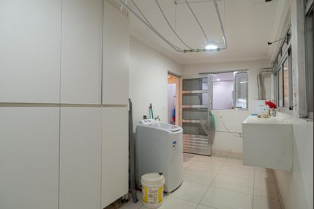 Apartamento à venda com 200m², 2 quartos e 1 vaga Apartamento à venda com 200m², 2 quartos e 1 vagaÁrea de Serviço