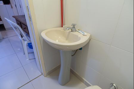 Apartamento à venda com 200m², 2 quartos e 1 vaga Apartamento à venda com 200m², 2 quartos e 1 vagaBanheiro de Serviço