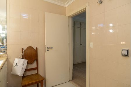 Apartamento à venda com 200m², 2 quartos e 1 vaga Apartamento à venda com 200m², 2 quartos e 1 vagaBanheiro da Suíte