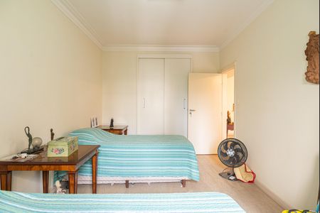 Apartamento à venda com 200m², 2 quartos e 1 vaga Apartamento à venda com 200m², 2 quartos e 1 vagaQuarto 2