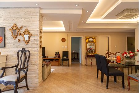 Apartamento à venda com 200m², 2 quartos e 1 vaga Apartamento à venda com 200m², 2 quartos e 1 vagaSala