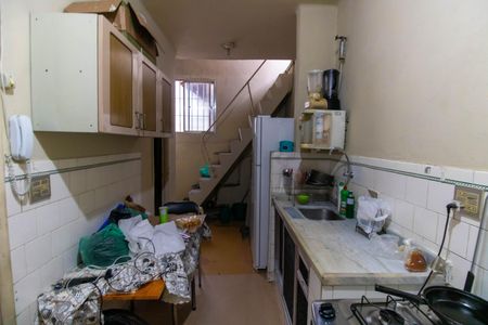 Apartamento à venda com 83m², 2 quartos e sem vaga Apartamento à venda com 83m², 2 quartos e sem vagaCozinha e Área de Serviço