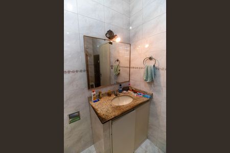 Apartamento à venda com 83m², 2 quartos e sem vaga Apartamento à venda com 83m², 2 quartos e sem vagaBanheiro