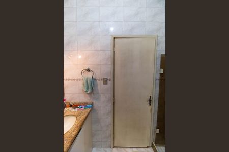 Apartamento à venda com 83m², 2 quartos e sem vaga Apartamento à venda com 83m², 2 quartos e sem vagaBanheiro