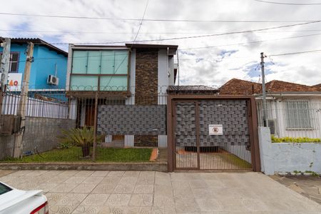 Casa à venda com 210m², 3 quartos e 3 vagasFachada