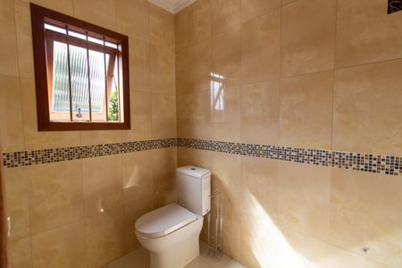 Casa à venda com 210m², 3 quartos e 3 vagasBanheiro da Suíte