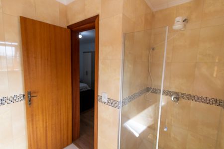 Casa à venda com 210m², 3 quartos e 3 vagasBanheiro da Suíte