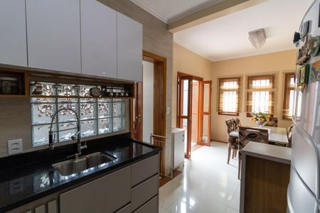 Casa à venda com 210m², 3 quartos e 3 vagasCozinha