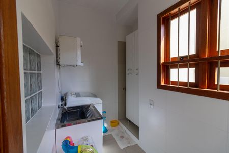 Casa à venda com 210m², 3 quartos e 3 vagasÁrea de Serviço