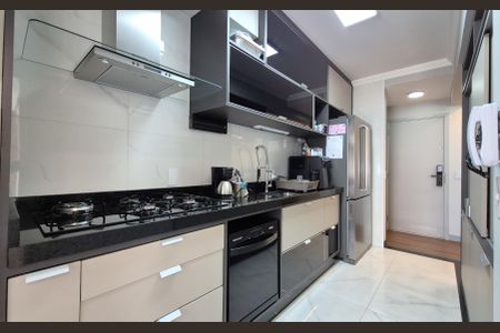 Apartamento à venda com 90m², 3 quartos e 2 vagas Apartamento à venda com 90m², 3 quartos e 2 vagasCozinha