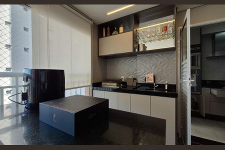 Apartamento à venda com 90m², 3 quartos e 2 vagas Apartamento à venda com 90m², 3 quartos e 2 vagasVaranda