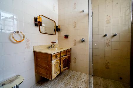 Casa à venda com 251m², 3 quartos e 5 vagasBanheiro 2