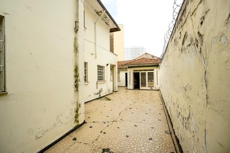 Casa à venda com 251m², 3 quartos e 5 vagasQuintal