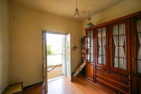 Casa à venda com 251m², 3 quartos e 5 vagasQuarto 01