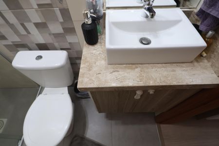 Casa à venda com 123m², 2 quartos e 2 vagasBanheiro da Suíte 2