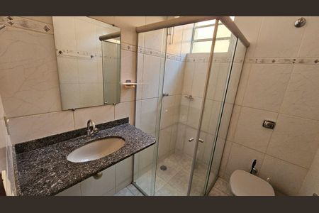 Casa à venda com 180m², 2 quartos e 2 vagas Casa à venda com 180m², 2 quartos e 2 vagasBanheiro