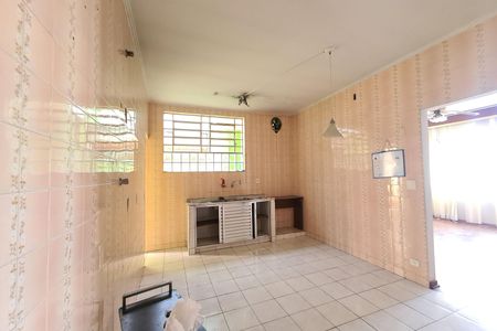 Casa à venda com 250m², 3 quartos e 5 vagasCozinha