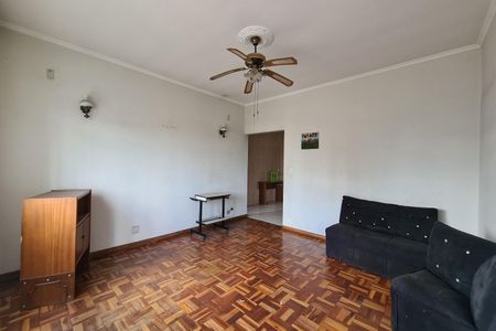Casa à venda com 250m², 3 quartos e 5 vagasSala