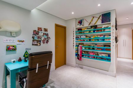 Apartamento à venda com 346m², 4 quartos e 4 vagasSala 2