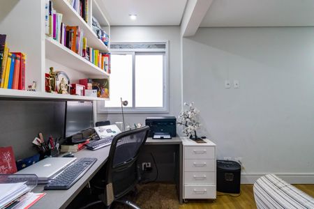 Apartamento à venda com 346m², 4 quartos e 4 vagasEscritório