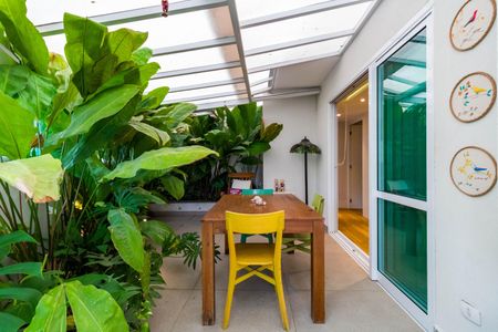 Apartamento à venda com 346m², 4 quartos e 4 vagasVaranda Suíte 1