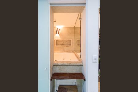 Apartamento à venda com 346m², 4 quartos e 4 vagasBanheiro Suíte 1