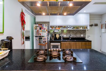 Apartamento à venda com 346m², 4 quartos e 4 vagasCozinha