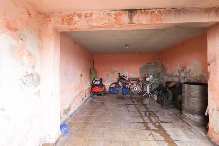 Casa à venda com 180m², 3 quartos e 1 vaga Casa à venda com 180m², 3 quartos e 1 vagaGaragem