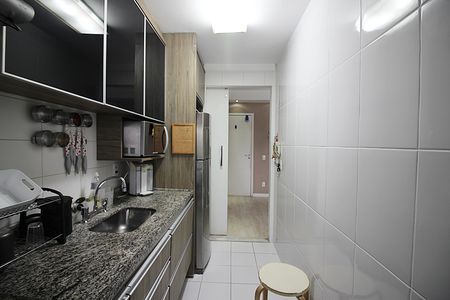 Apartamento para alugar com 92m², 2 quartos e 2 vagasCozinha