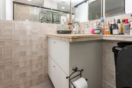 Studio à venda com 36m², 1 quarto e 1 vaga Studio à venda com 36m², 1 quarto e 1 vagaBanheiro