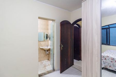 Casa para alugar com 120m², 2 quartos e 1 vagaSuíte 