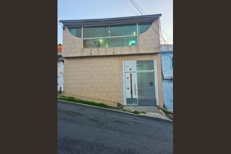 Casa para alugar com 120m², 2 quartos e 1 vagaFachada