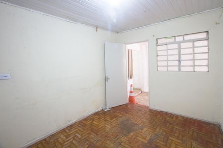 Casa à venda com 150m², 1 quarto e 2 vagas Casa à venda com 150m², 1 quarto e 2 vagasSala
