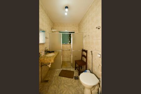 Casa à venda com 92m², 3 quartos e sem vagaBanheiro social