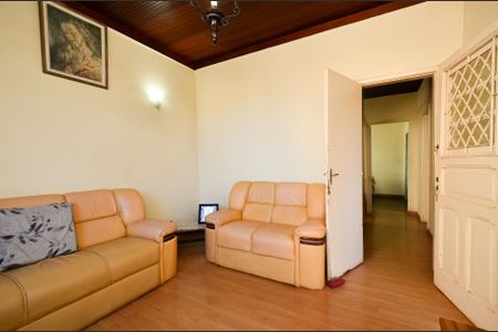 Casa à venda com 92m², 3 quartos e sem vagaSala