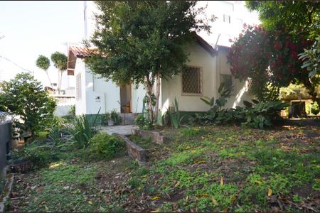 Casa à venda com 92m², 3 quartos e sem vagaQuintal