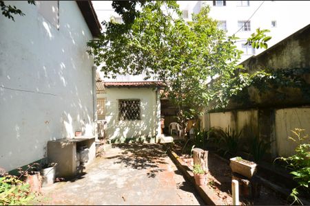 Casa à venda com 92m², 3 quartos e sem vagaQuintal