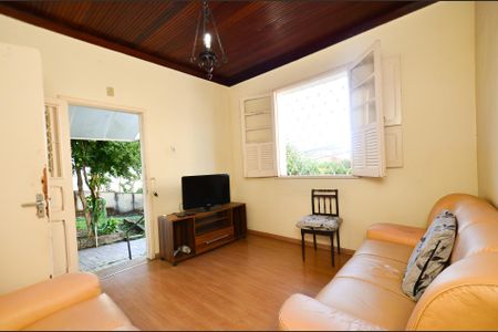 Casa à venda com 92m², 3 quartos e sem vagaSala