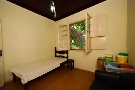 Casa à venda com 92m², 3 quartos e sem vagaQuarto2