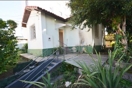 Casa à venda com 92m², 3 quartos e sem vagaQuintal