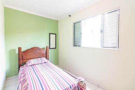 Casa à venda com 222m², 3 quartos e 2 vagasQuarto 2