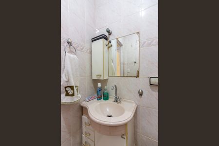 Casa à venda com 222m², 3 quartos e 2 vagasBanheiro