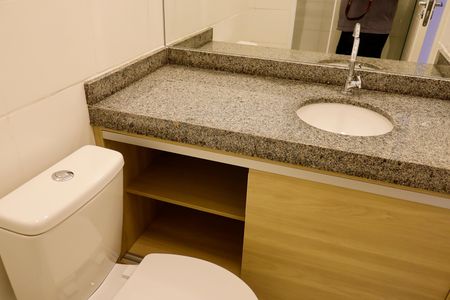 Apartamento para alugar com 55m², 2 quartos e 1 vagaBanheiro da Suíte 2