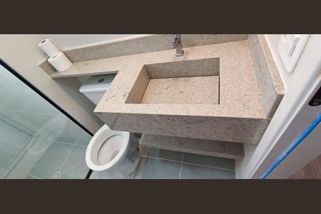 Apartamento para alugar com 82m², 2 quartos e 2 vagasBanheiro