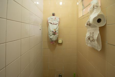 Casa à venda com 380m², 4 quartos e 7 vagasBanheiro 2