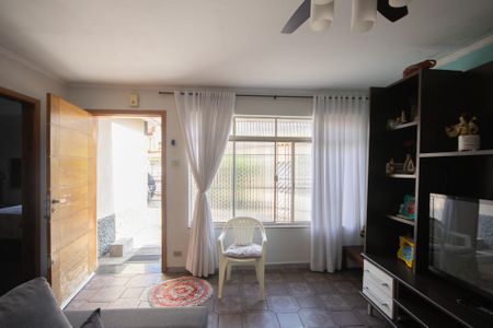 Casa à venda com 380m², 4 quartos e 7 vagasSala