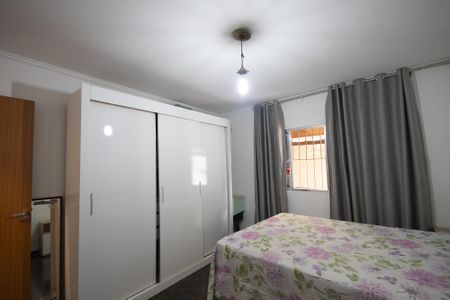 Casa à venda com 380m², 4 quartos e 7 vagasQuarto 2